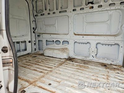 Zdjęcie 11 z 14 samochodu: 2021 NISSAN NV2500 DELIVERY VAN VIN:1N6BF0LY9MN808698 - miniatura