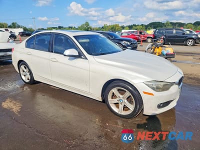 Czwarte zdjęcie samochodu z boku: 2013 BMW 328 XI SULEV VIN:WBA3B5C56DF590328 - miniatura
