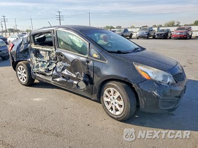 Czwarte zdjęcie samochodu z boku: 2014 KIA RIO LX VIN:KNADM4A35E6376314 - miniatura