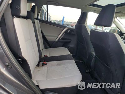 Zdjęcie 11 z 13 samochodu: 2016 TOYOTA RAV4 XLE VIN:2T3RFREV2GW411338 - miniatura