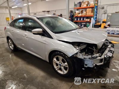 Czwarte zdjęcie samochodu z boku: 2014 FORD FOCUS SE VIN:1FADP3F25EL142461 - miniatura