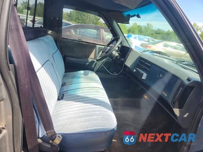 Zdjęcie 10 z 12 samochodu: 1987 CHEVROLET S TRUCK S10 VIN:1GCCS14R6H2266578 - miniatura