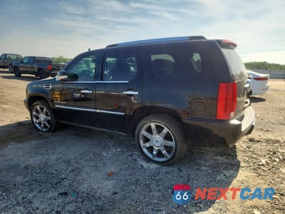 Drugie zdjęcie samochodu z przodu: 2008 CADILLAC ESCALADE LUXURY VIN:1GYFK63848R142636 - miniatura