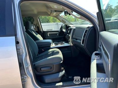 Zdjęcie 8 z 10 samochodu: 2015 RAM 1500 SLT VIN:1C6RR7LM1FS752539 - miniatura