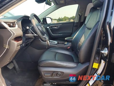 Zdjęcie 7 z 13 samochodu: 2019 TOYOTA RAV4 LIMITED VIN:JTMN1RFV7KD502820 - miniatura