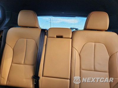 Zdjęcie 10 z 14 samochodu: 2020 VOLVO XC40 T5 MOMENTUM VIN:YV4162UK3L2325810 - miniatura