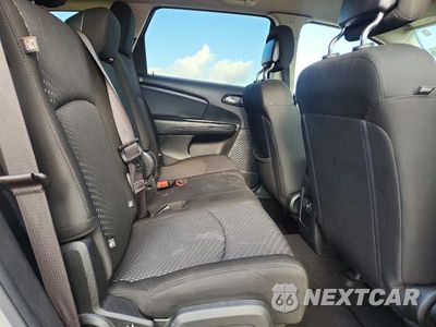 Zdjęcie 11 z 13 samochodu: 2019 DODGE JOURNEY SE VIN:3C4PDCBB4KT867359 - miniatura