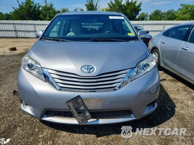 Piąte zdjęcie samochodu w środku: 2017 TOYOTA SIENNA LE VIN:5TDKZ3DC3HS820795 - miniatura