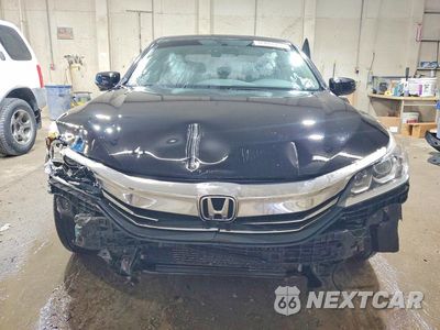 Piąte zdjęcie samochodu w środku: 2017 HONDA ACCORD EX VIN:1HGCR2F7XHA040497 - miniatura