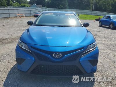 Piąte zdjęcie samochodu w środku: 2019 TOYOTA CAMRY SE VIN:4T1B11HK6KU166502 - miniatura