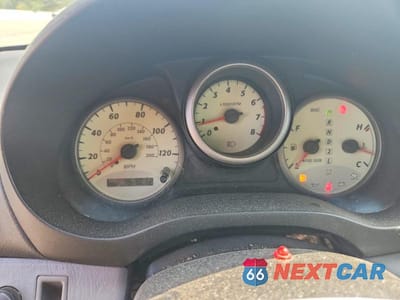 Zdjęcie 9 z 13 samochodu: 2001 TOYOTA RAV4 VIN:JTEHH20V810060009 - miniatura