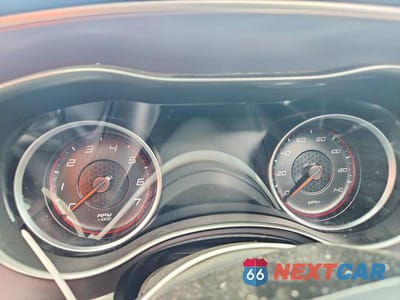 Zdjęcie 9 z 12 samochodu: 2019 DODGE CHARGER SXT VIN:2C3CDXBG4KH718657 - miniatura