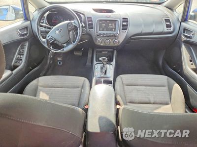 Zdjęcie 8 z 12 samochodu: 2017 KIA FORTE S VIN:3KPFL4A79HE062388 - miniatura