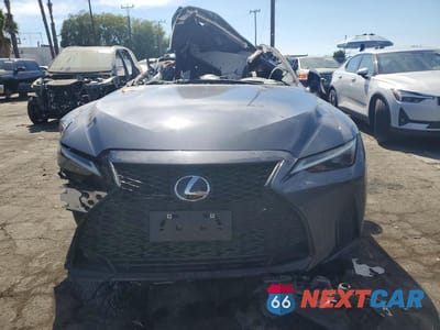 Piąte zdjęcie samochodu w środku: 2023 LEXUS IS 350 F SPORT VIN:JTHGZ1B26P5071398 - miniatura