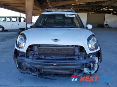 Piąte zdjęcie samochodu w środku: 2014 MINI COOPER COUNTRYMAN JCW VIN:WMWXD1C52EWS34657 - miniatura