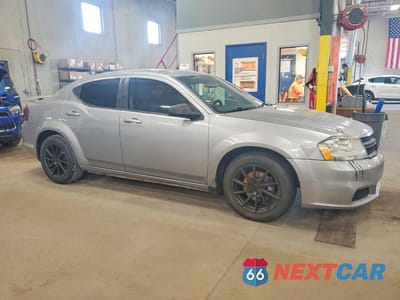 Czwarte zdjęcie samochodu z boku: 2013 DODGE AVENGER SE VIN:1C3CDZAB4DN710053 - miniatura