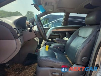 Zdjęcie 7 z 13 samochodu: 2004 TOYOTA SIENNA XLE 7 PASSENGER VIN:5TDZA22C64S093939 - miniatura