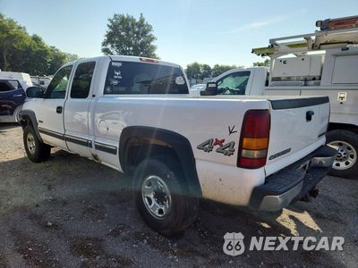 Drugie zdjęcie samochodu z przodu: 2000 CHEVROLET SILVERADO K2500 VIN:1GCGK29U1YE331789 - miniatura