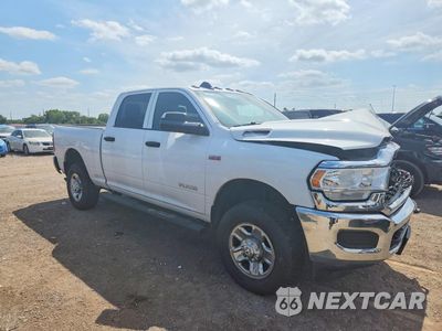 Czwarte zdjęcie samochodu z boku: 2022 RAM 2500 TRADESMAN VIN:3C6UR5CJ8NG232378 - miniatura