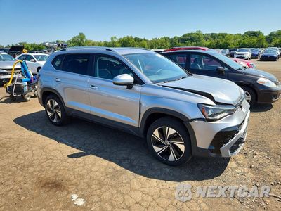 Czwarte zdjęcie samochodu z boku: 2025 VOLKSWAGEN TAOS SE VIN:3VVVC7B29SM003937 - miniatura