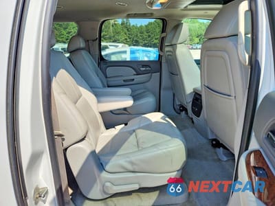 Zdjęcie 11 z 13 samochodu: 2007 GMC YUKON XL K1500 VIN:1GKFK163X7J348876 - miniatura
