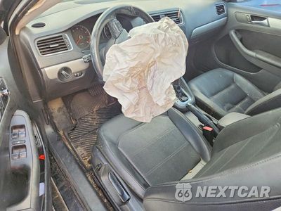 Zdjęcie 8 z 12 samochodu: 2013 VOLKSWAGEN JETTA SE VIN:3VWDX7AJ4DM436492 - miniatura