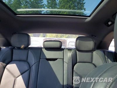Zdjęcie 10 z 14 samochodu: 2023 PORSCHE MACAN S VIN:WP1AG2A50PLB39753 - miniatura