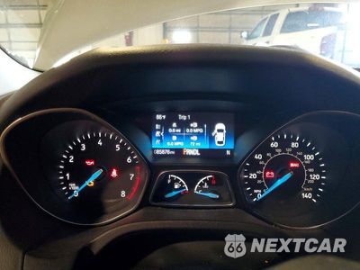 Zdjęcie 9 z 13 samochodu: 2018 FORD FOCUS SE VIN:1FADP3K23JL261996 - miniatura