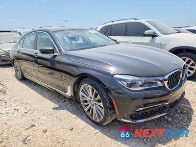 Czwarte zdjęcie samochodu z boku: 2016 BMW 750 I VIN:WBA7F0C53GGL99070 - miniatura