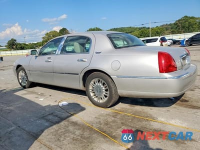 Drugie zdjęcie samochodu z przodu: 2011 LINCOLN TOWN CAR SIGNATURE LIMITED VIN:2LNBL8CV9BX759123 - miniatura