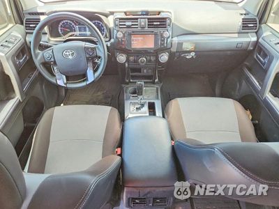 Zdjęcie 8 z 14 samochodu: 2019 TOYOTA 4RUNNER SR5 VIN:JTEZU5JR9K5206215 - miniatura