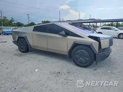 Czwarte zdjęcie samochodu z boku: 2025 TESLA CYBERTRUCK VIN:7G2CEHED3SA074147 - miniatura