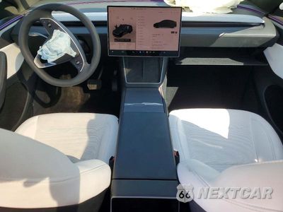 Zdjęcie 8 z 13 samochodu: 2026 TESLA MODEL Y VIN:7SAYGDED0TF586452 - miniatura