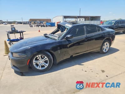 2020 DODGE CHARGER SXT 2C3CDXBG1LH106904 - główne zdjęcie licytacji z USA - miniatura