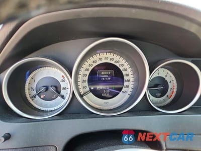 Zdjęcie 9 z 12 samochodu: 2013 MERCEDES-BENZ C 300 4MATIC VIN:WDDGF8AB4DR251896 - miniatura