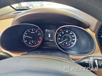 Zdjęcie 9 z 13 samochodu: 2017 HYUNDAI SANTA FE SPORT 2.4L VIN:5NMZT3LB5HH004599 - miniatura