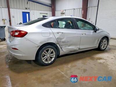 Trzecie zdjęcie samochodu z tyłu: 2019 CHEVROLET CRUZE LS VIN:1G1BC5SM3K7148837 - miniatura