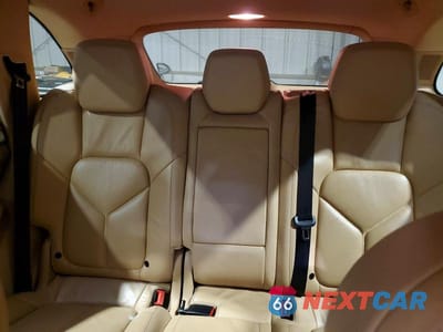 Zdjęcie 10 z 13 samochodu: 2011 PORSCHE CAYENNE VIN:WP1AA2A26BLA04311 - miniatura