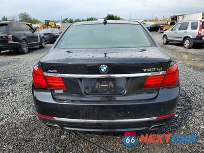 Zdjęcie 6 z 12 samochodu: 2014 BMW 7ER LXI VIN:WBAYF8C54ED142517 - miniatura
