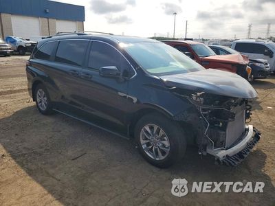 Czwarte zdjęcie samochodu z boku: 2024 TOYOTA SIENNA LE VIN:5TDKSKFC3RS145916 - miniatura