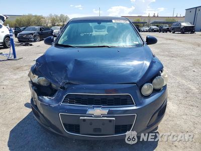 Piąte zdjęcie samochodu w środku: 2015 CHEVROLET SONIC LT VIN:1G1JC5SH8F4126404 - miniatura