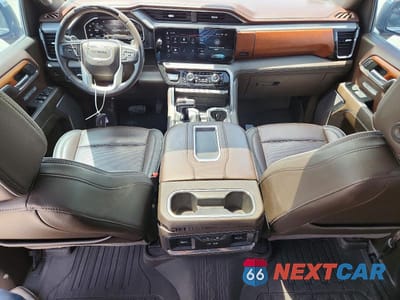 Zdjęcie 8 z 12 samochodu: 2022 GMC SIERRA C1500 DENALI VIN:1GTPHGET2NZ559992 - miniatura