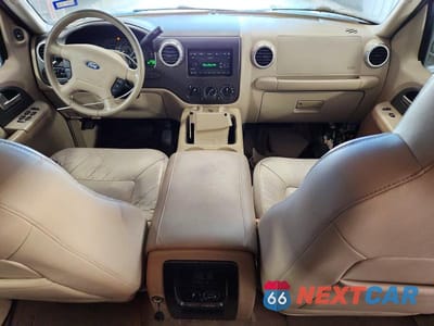 Zdjęcie 8 z 13 samochodu: 2003 FORD EXPEDITION XLT VIN:1FMRU15W23LA31506 - miniatura