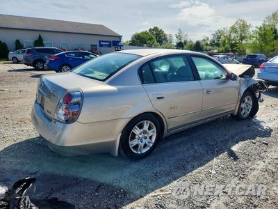 Trzecie zdjęcie samochodu z tyłu: 2005 NISSAN ALTIMA 2.5 VIN:1N4AL11D85C230724 - miniatura
