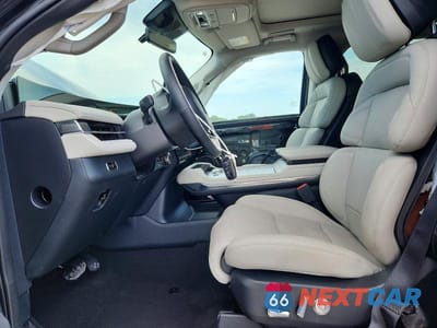 Zdjęcie 7 z 14 samochodu: 2026 LINCOLN NAVIGATOR RESERVE VIN:5LMJJ2LG4TEL13705 - miniatura