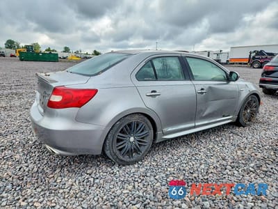 Trzecie zdjęcie samochodu z tyłu: 2012 SUZUKI KIZASHI SPORT GTS VIN:JS2RF9A60C6100068 - miniatura