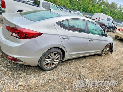 Trzecie zdjęcie samochodu z tyłu: 2020 HYUNDAI ELANTRA SEL VIN:5NPD84LF1LH534729 - miniatura