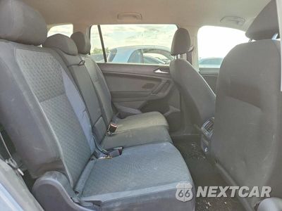 Zdjęcie 11 z 14 samochodu: 2018 VOLKSWAGEN TIGUAN S VIN:3VV1B7AX4JM171451 - miniatura