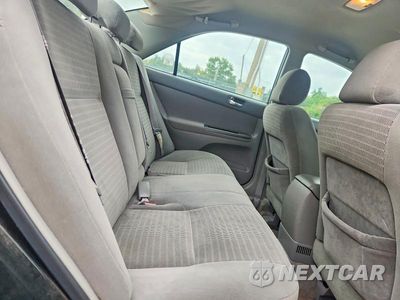 Zdjęcie 10 z 12 samochodu: 2005 TOYOTA CAMRY LE VIN:4T1BE32K05U031819 - miniatura