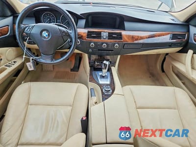 Zdjęcie 8 z 12 samochodu: 2010 BMW 528 XI VIN:WBANV1C59AC388671 - miniatura